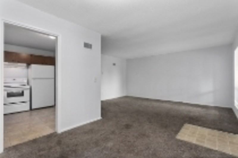 504 W 89th St - Photo 4 of 14
