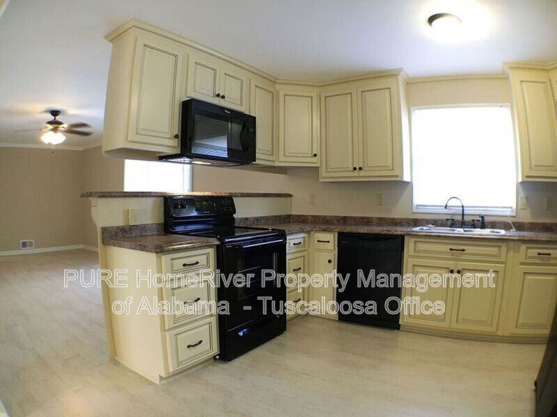 151 Lenora Dr - Photo 4 of 17