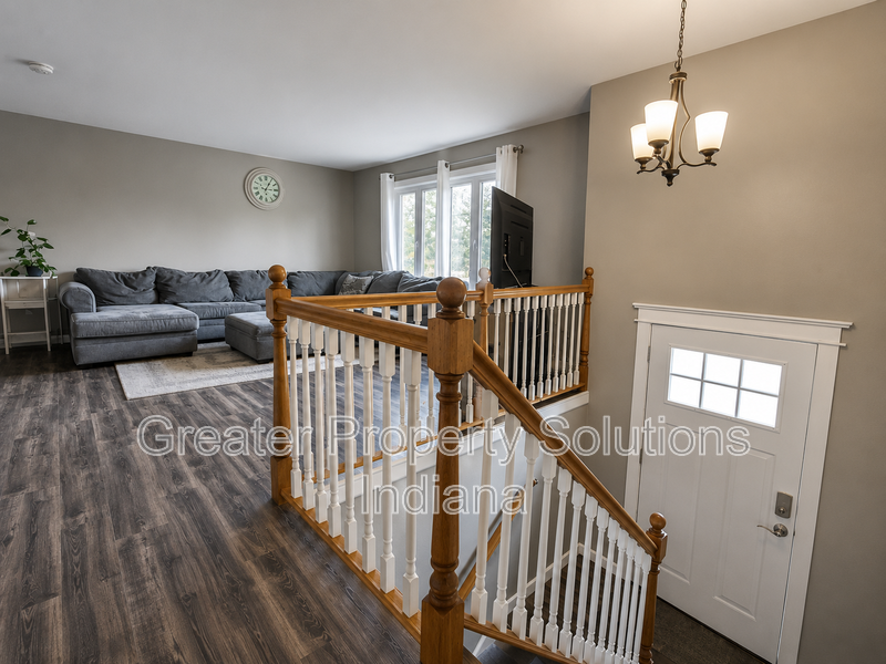 3810 Kingsway Dr - Photo 3 of 37