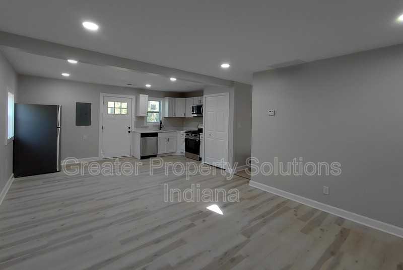 1047 Decatur St - Photo 2 of 7