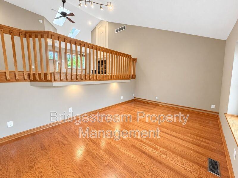 7205 Forest Brook Blvd - Photo 6 of 20