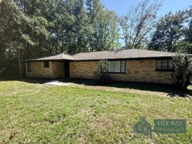 2301 E Hillwood Dr - Photo 1 of 1