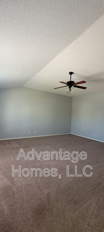 18518 S Mulberry Ct - Photo 5 of 50