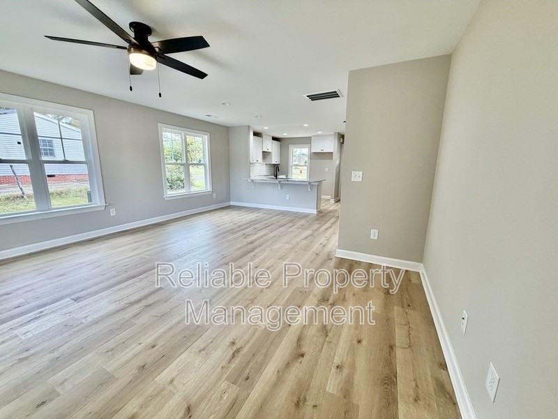 420 W Main St - Photo 6 of 15