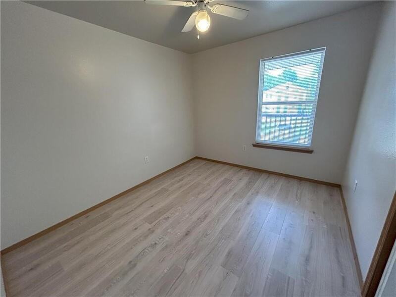 1677 W Neptune St #2 - Photo 4 of 6
