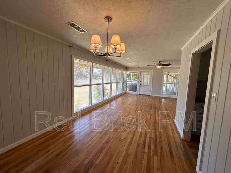 1101 E North Bear Creek Dr - Photo 3 of 8