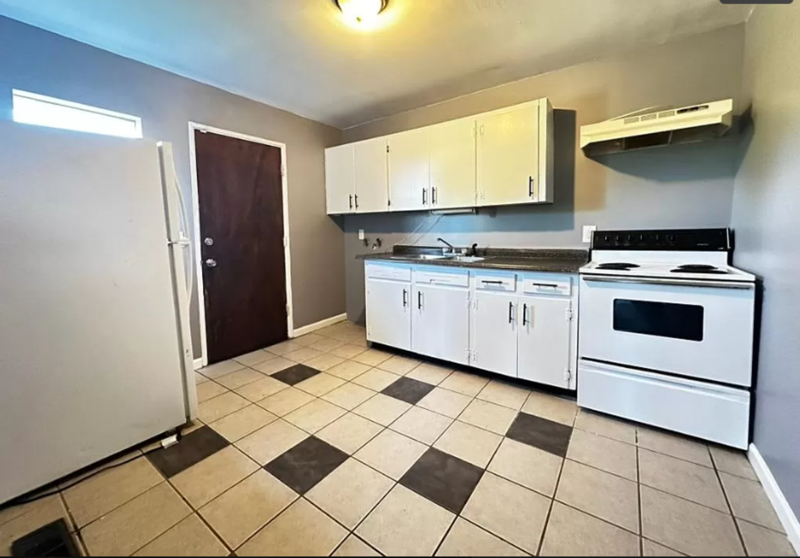 1024 Columbia St #A - Photo 2 of 16