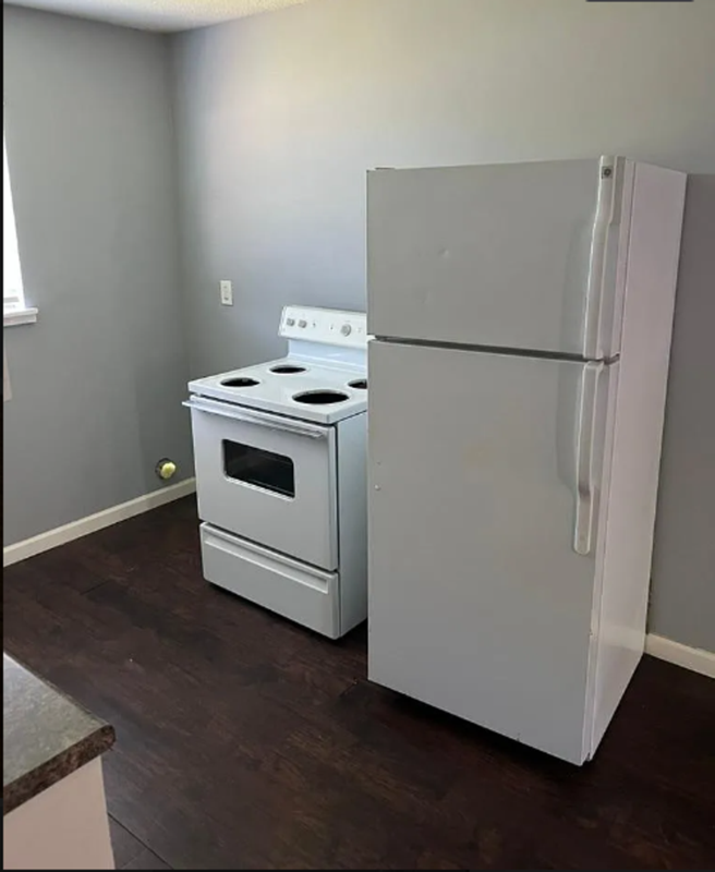 1024 Columbia St #A - Photo 3 of 16