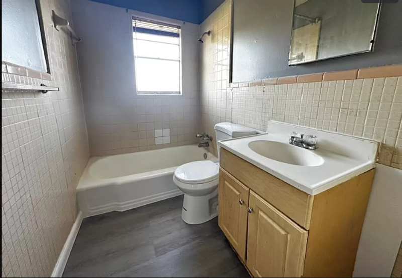 1024 Columbia St #A - Photo 5 of 16
