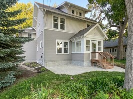 featured image of 711 Clausen Ave