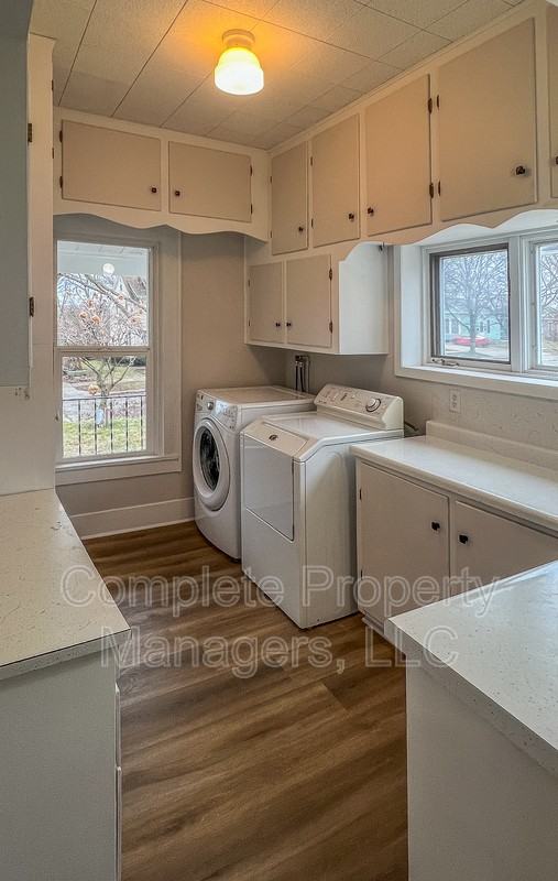 118 Franklin Ave - Photo 7 of 30