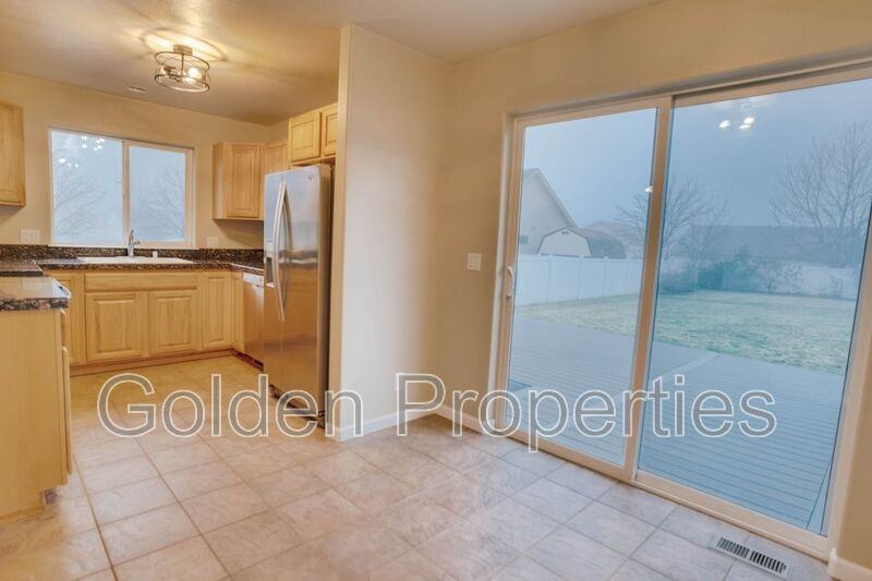 7665 N Courcelles Pkwy - Photo 6 of 18