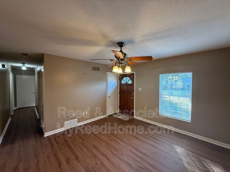 7630 Rockingham Dr - Photo 7 of 16