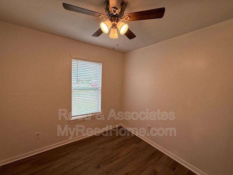 42 Stonebrook Cv - Photo 7 of 13