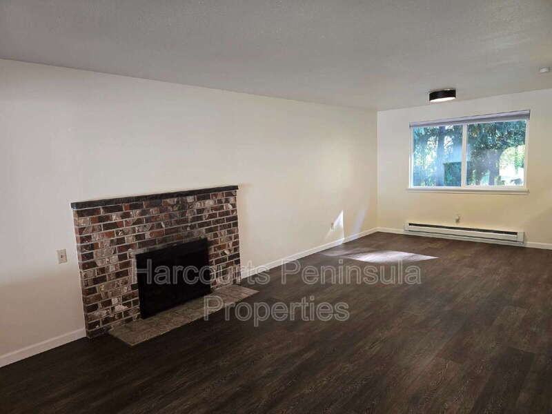 3234 Se Goldmaur Ct #B - Photo 2 of 18