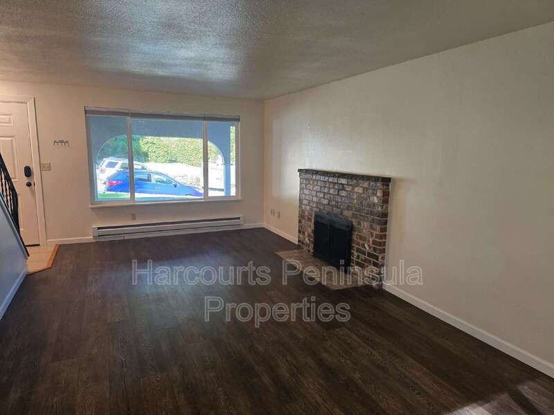 3234 Se Goldmaur Ct #B - Photo 3 of 18