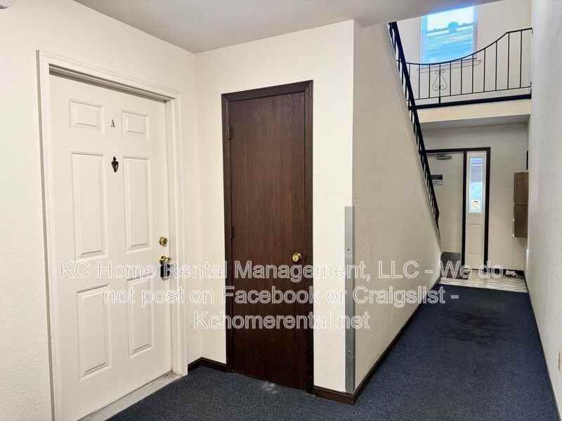 820 E Walnut St #A - Photo 2 of 12