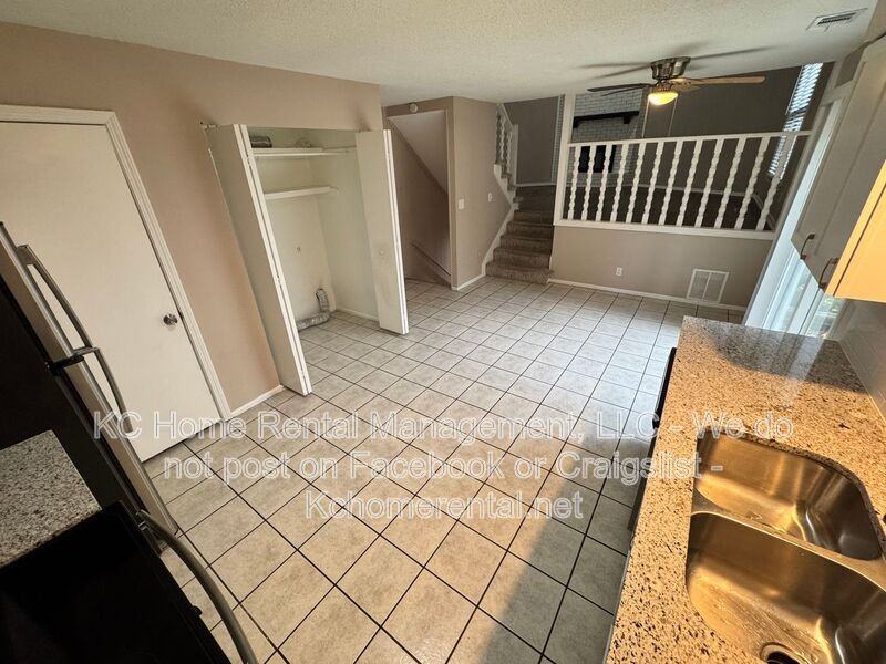 1429 Se Sheridan - Photo 6 of 22