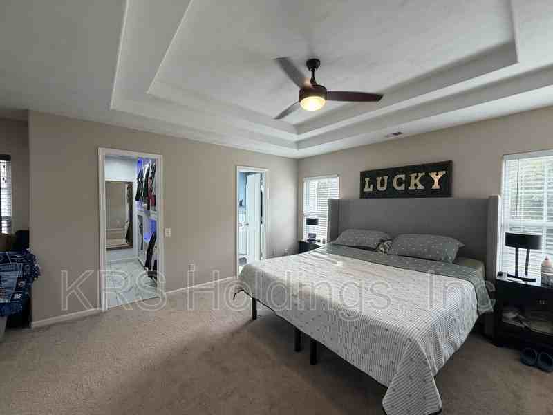5525 Port Royal Dr - Photo 7 of 22