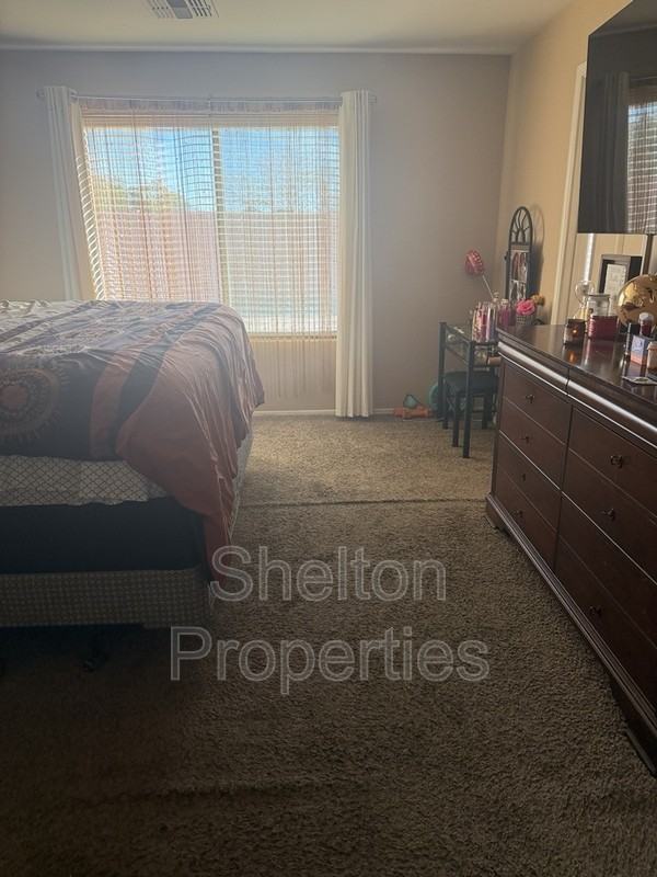 5317 S 16th Dr - Photo 6 of 6
