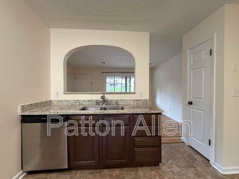 60 Dawnwood Cir - Photo 6 of 22