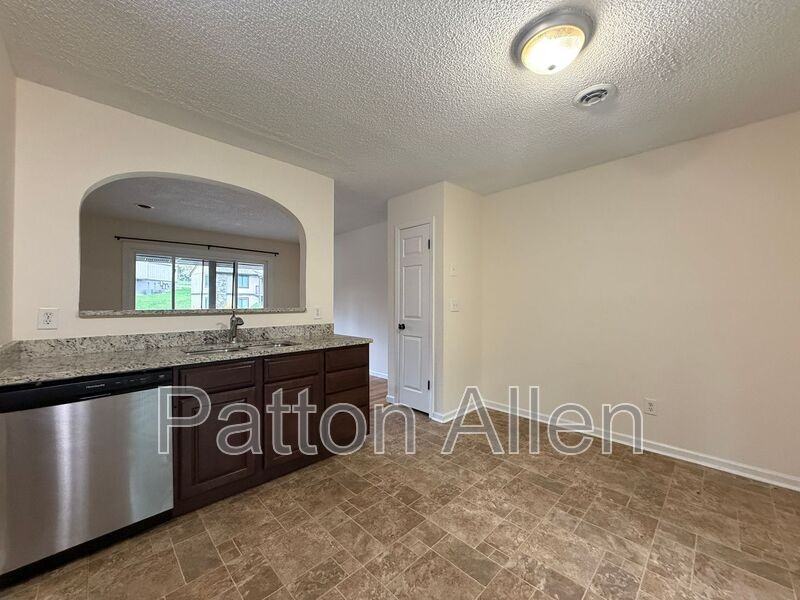 60 Dawnwood Cir - Photo 7 of 22