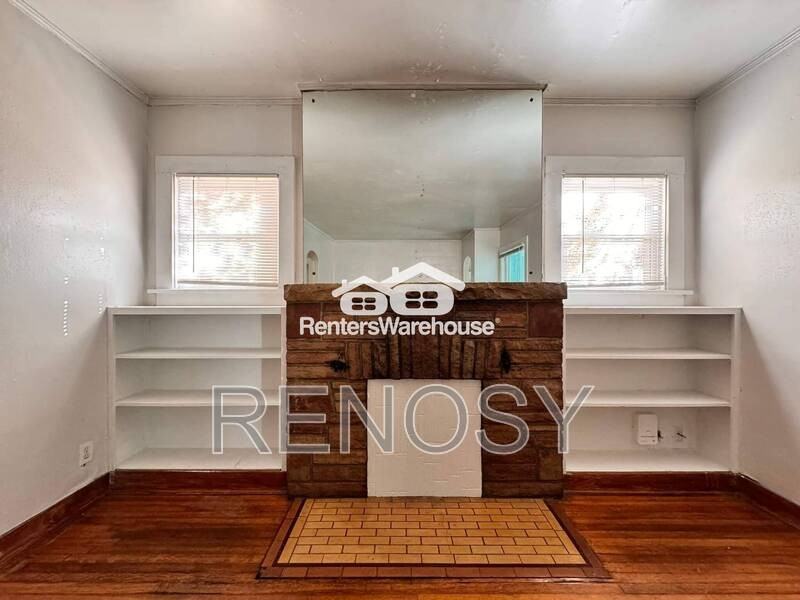 1009 25th St - Photo 5 of 18