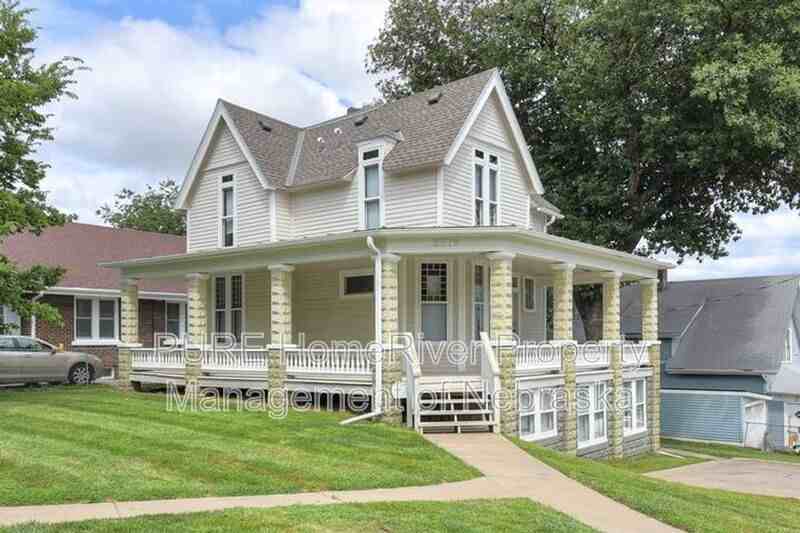 2518 Woolworth Ave #2 - Photo 2 of 12