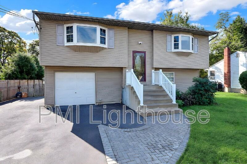 164 W 19th St - Photo 2 of 27