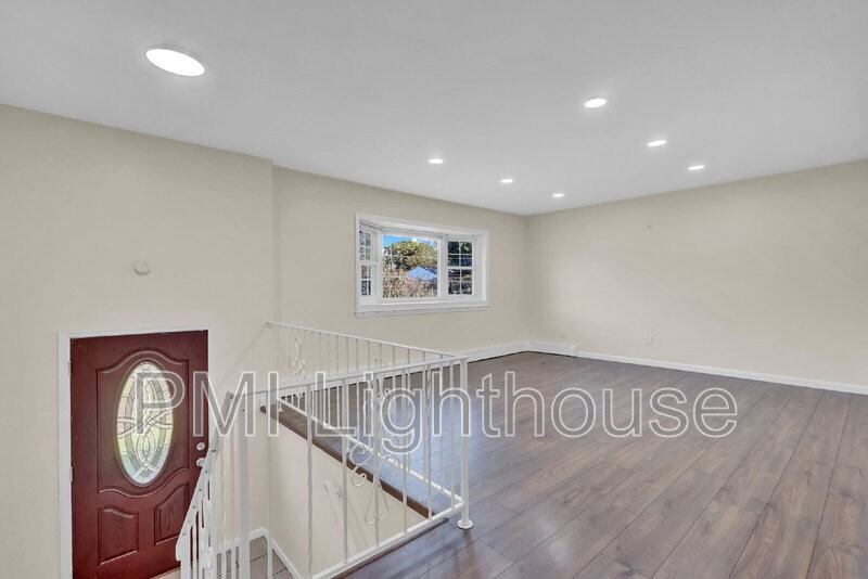 164 W 19th St - Photo 7 of 27