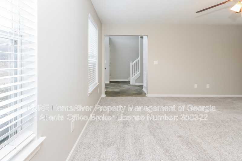 70 Cinnamon Oak Cir - Photo 3 of 15