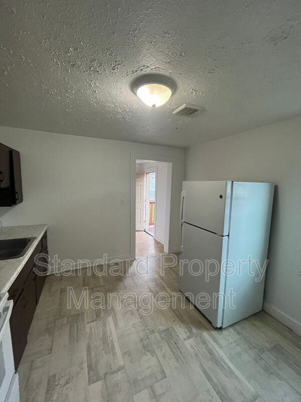410 Scio St - Photo 4 of 21