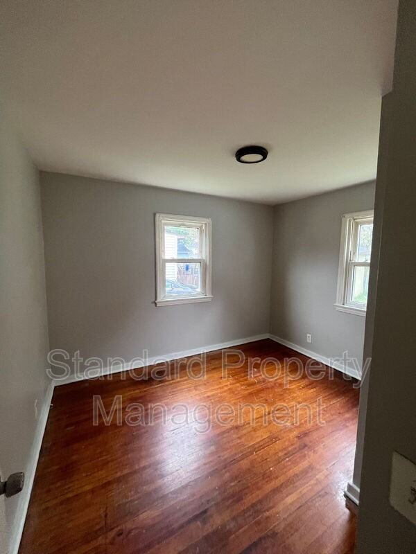 54 Northampton St - Photo 7 of 17