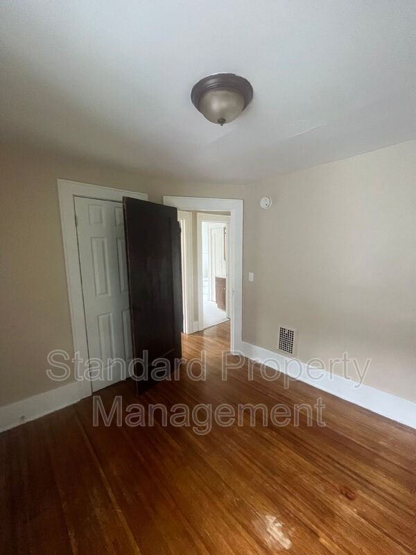 99 Cummings St - Photo 5 of 22