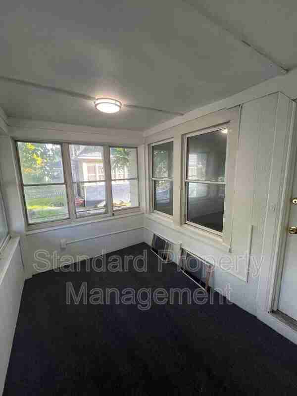 294 Carter St - Photo 2 of 26