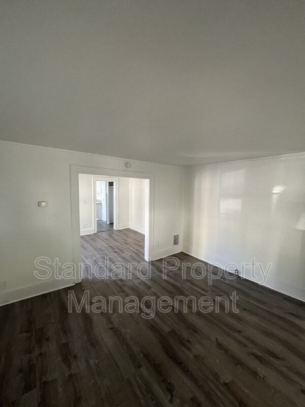 294 Carter St - Photo 5 of 26