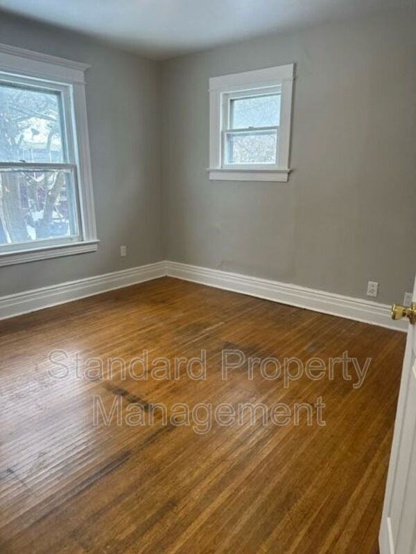 51 Alliance Ave - Photo 5 of 13