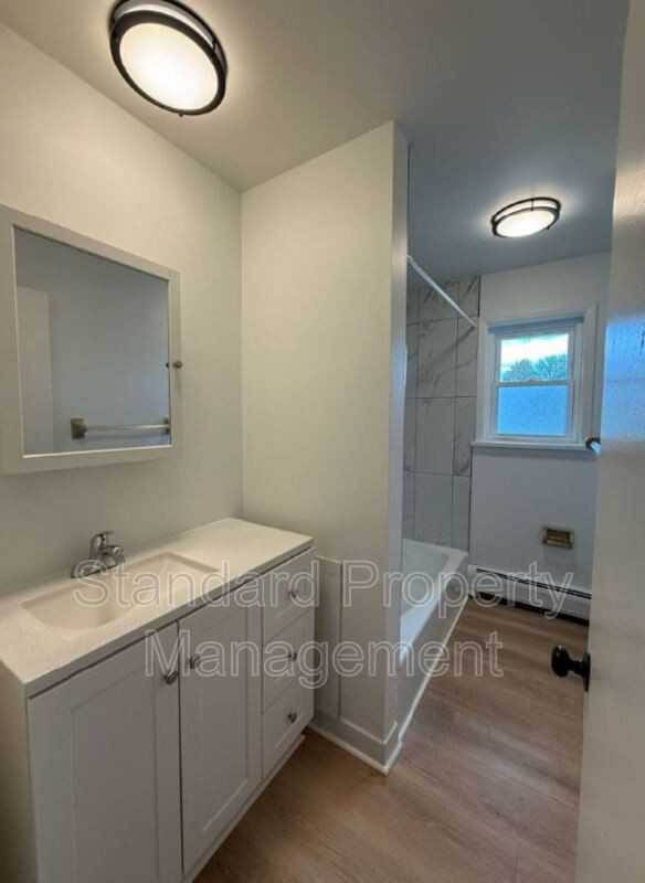 2600 Dewey Ave - Photo 6 of 10