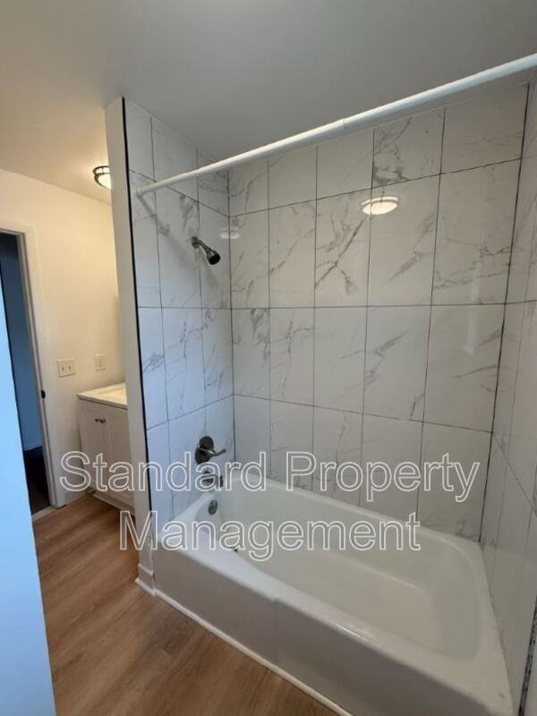 2600 Dewey Ave - Photo 7 of 10