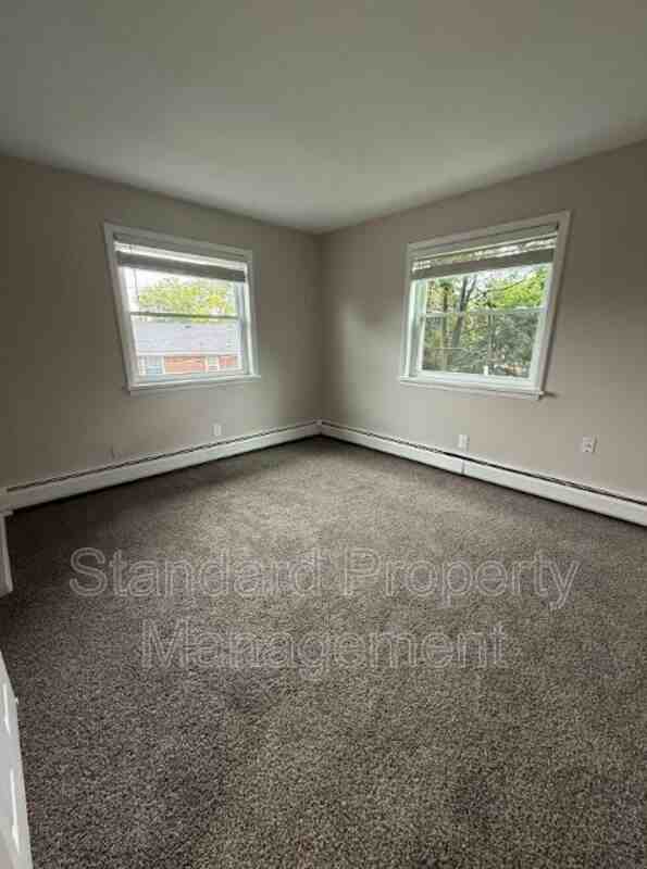 2608 Dewey Ave - Photo 7 of 12
