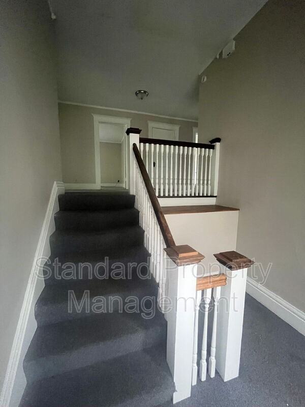 293 Dartmouth St - Photo 3 of 36
