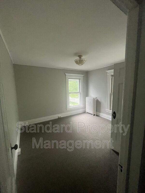 293 Dartmouth St - Photo 5 of 36