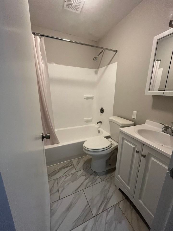 1 Bigelow St - Photo 6 of 20