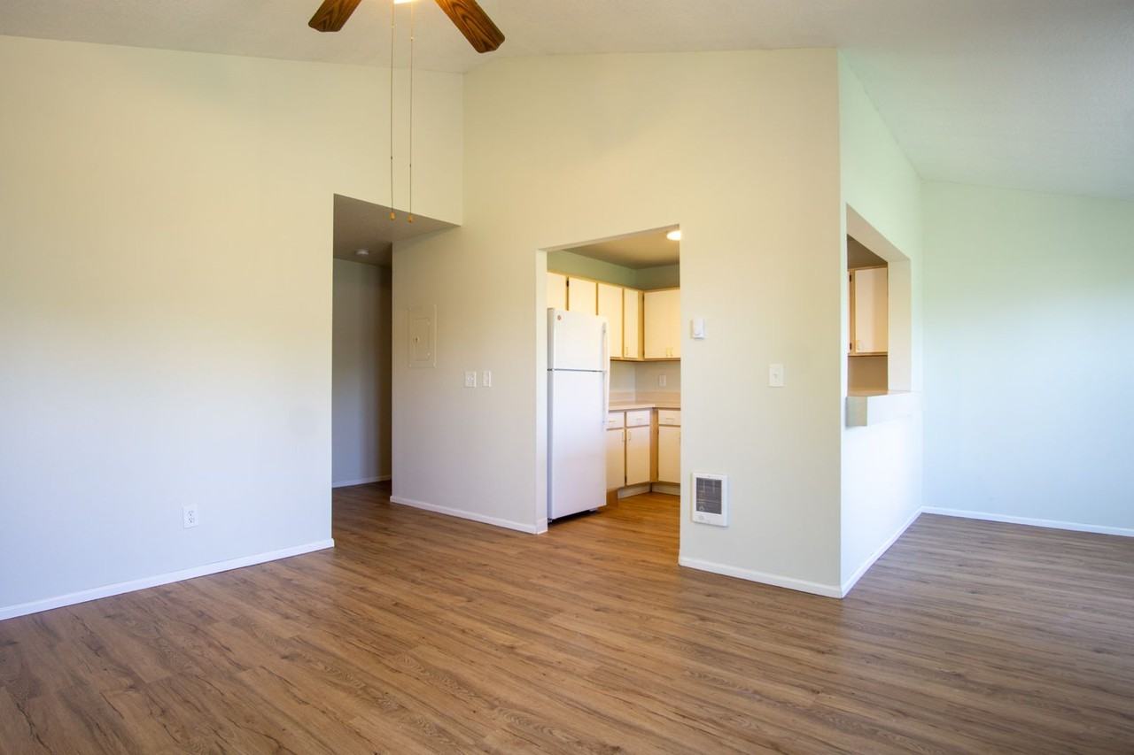 212 Sw Meade St #07 - Photo 3 of 16