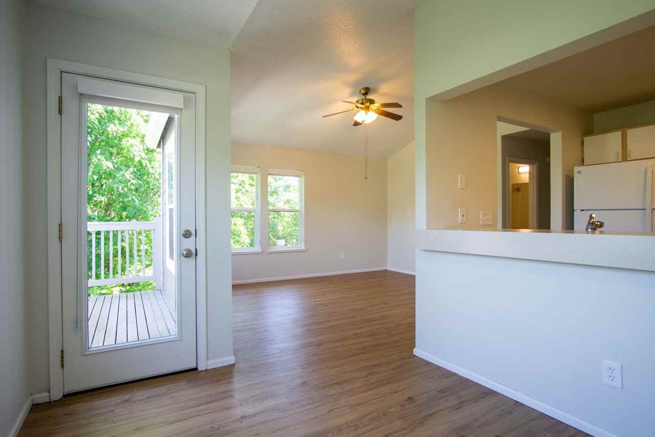 212 Sw Meade St #07 - Photo 5 of 16
