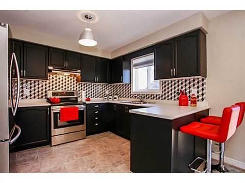 51 Emms Dr - Photo 3 of 8