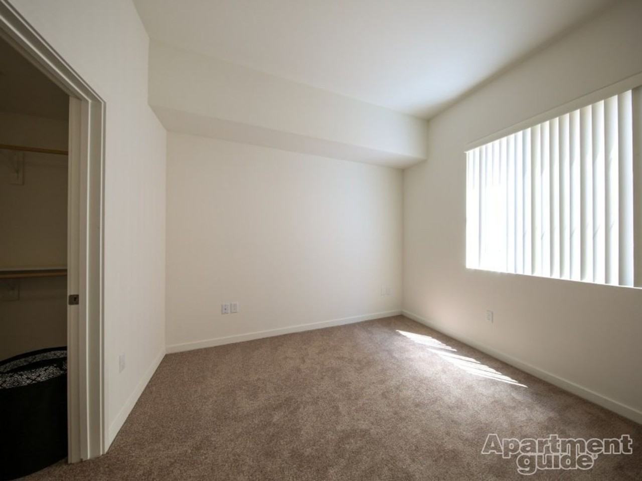 431 East 6th St. - Photo 4 of 14