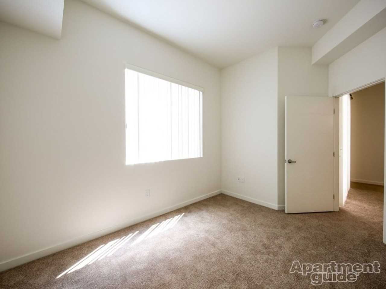 431 East 6th St. - Photo 5 of 14
