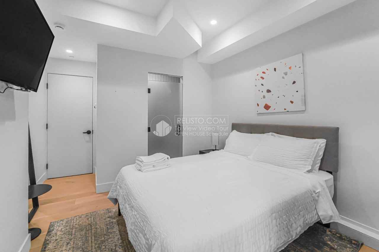 2267 1/2 Sacramento St #2 - Photo 2 of 18