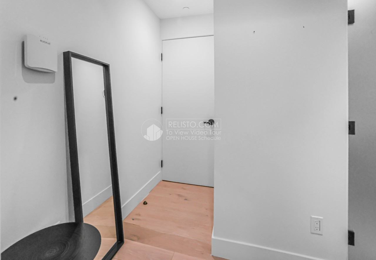 2267 1/2 Sacramento St #2 - Photo 5 of 18
